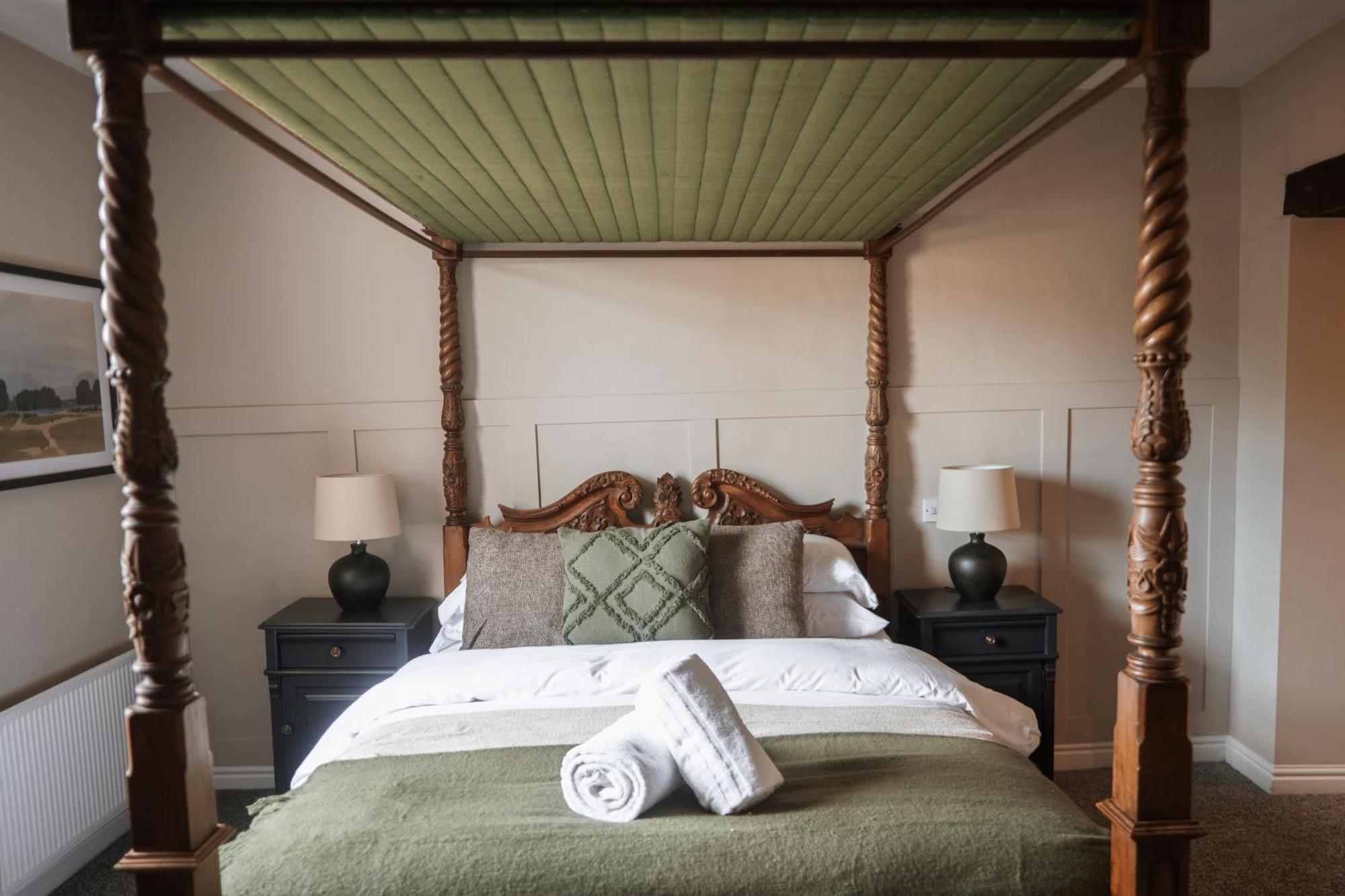The Raven Hotel At Much Wenlock By Purestay Экстерьер фото